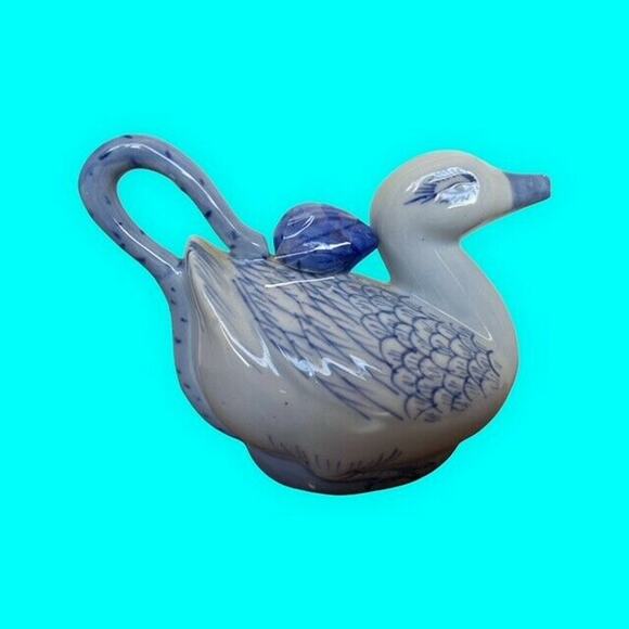 Vintage Blue Duck Tea Pot or Creamer Stopper Lid Chinese Gray & White - Picture 5 of 7